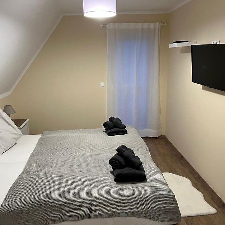 Gemuetliche Wohnung In Velden! Velden am Worthersee Bagian luar foto