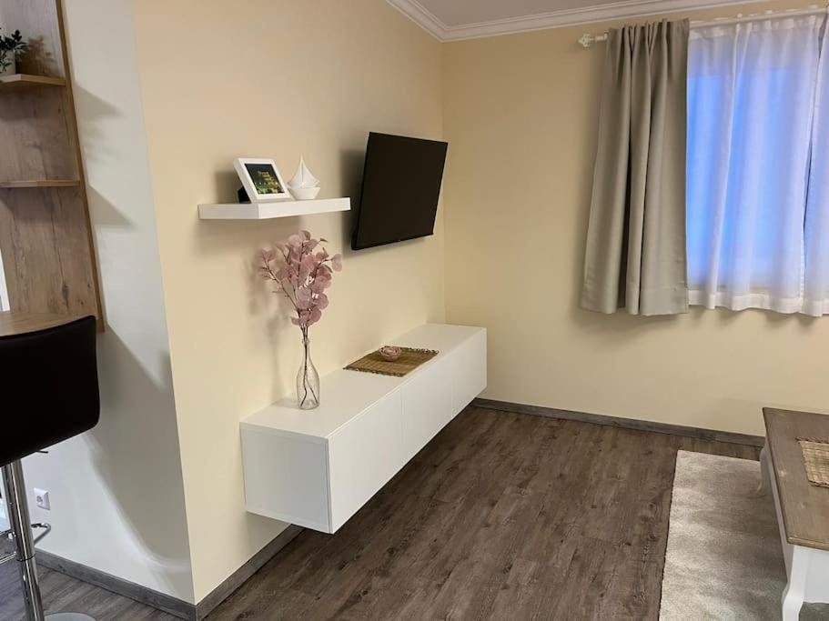 Gemuetliche Wohnung In Velden! Velden am Worthersee Bagian luar foto