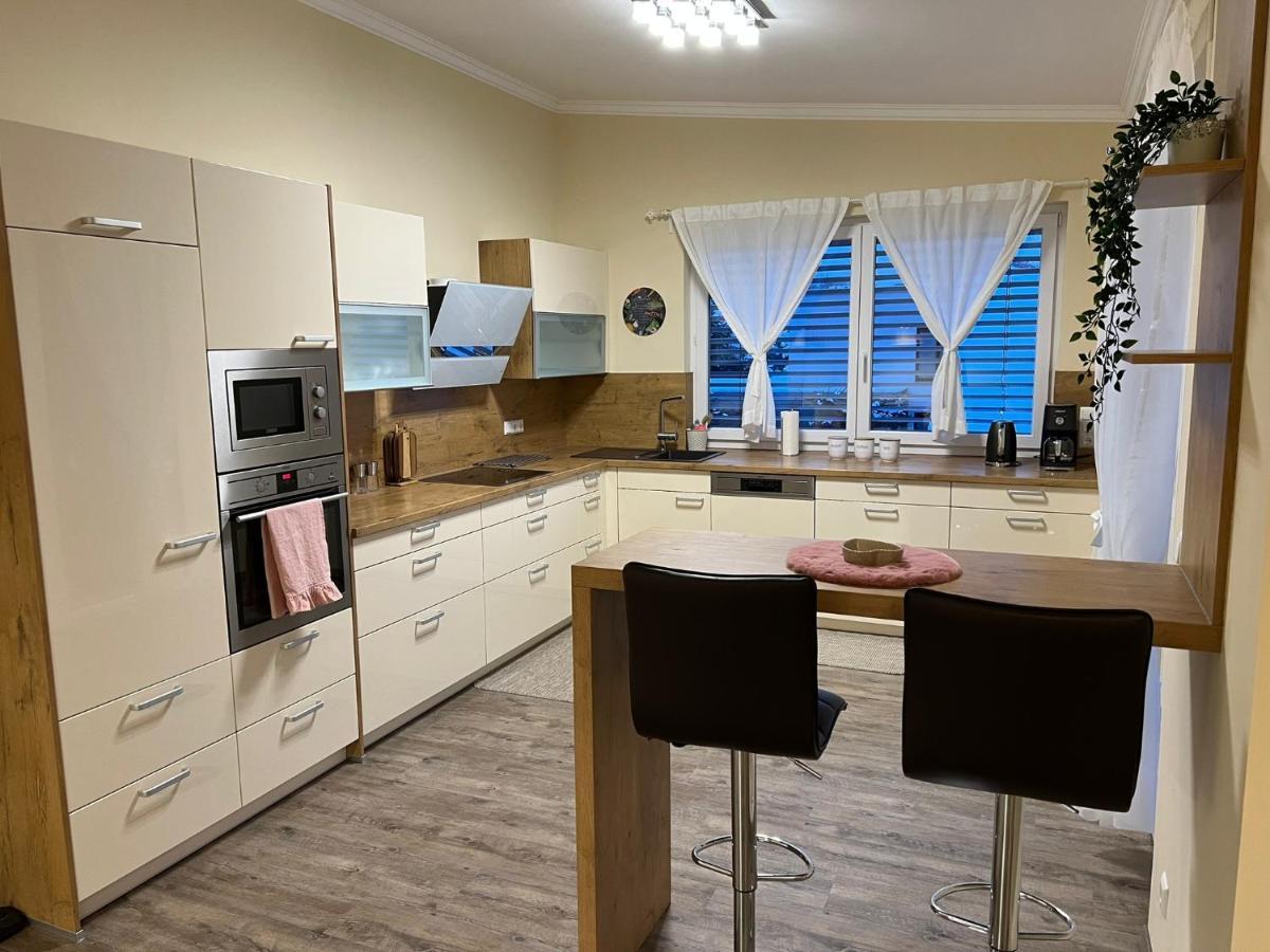 Gemuetliche Wohnung In Velden! Velden am Worthersee Bagian luar foto